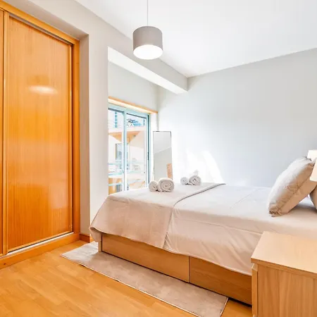 Marina 4b 1d By Rs *